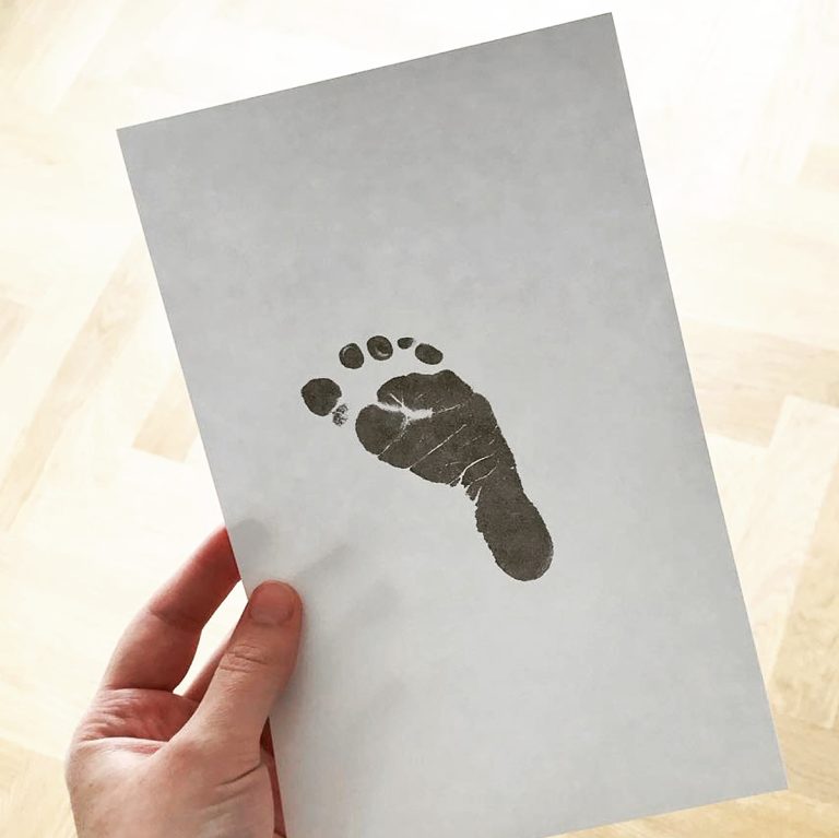 Aftrykssæt til babys hånd og for blækfrit DIY babyaftryk fra PRIK og STREG